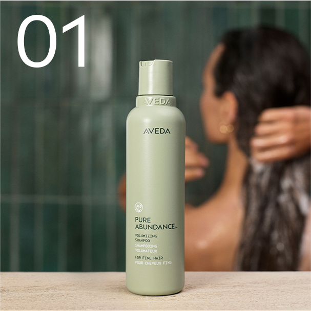 Removes product build-up and excess oil to lift hair at the roots.